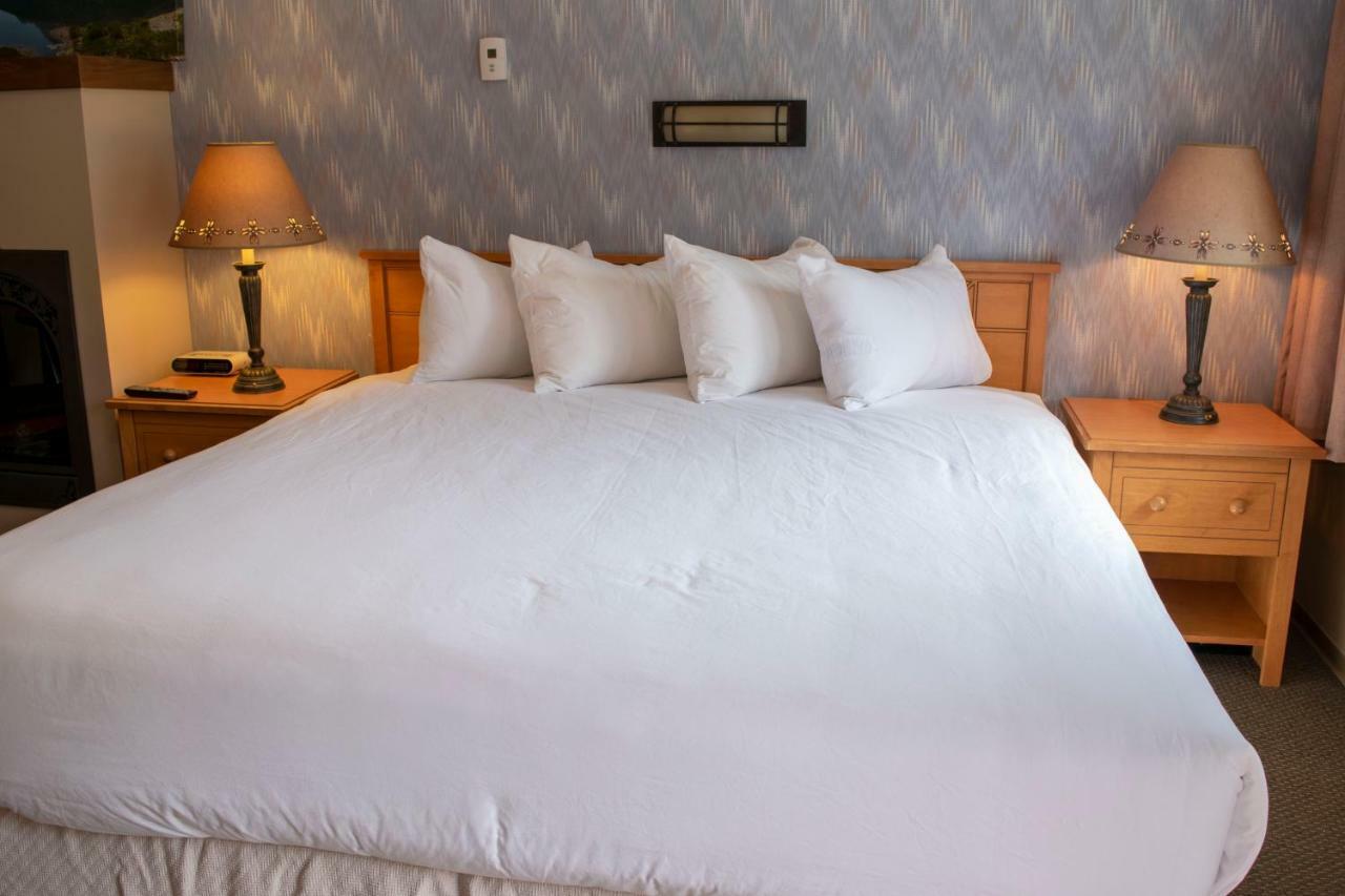 Hotel Aspen Village Waterton Park