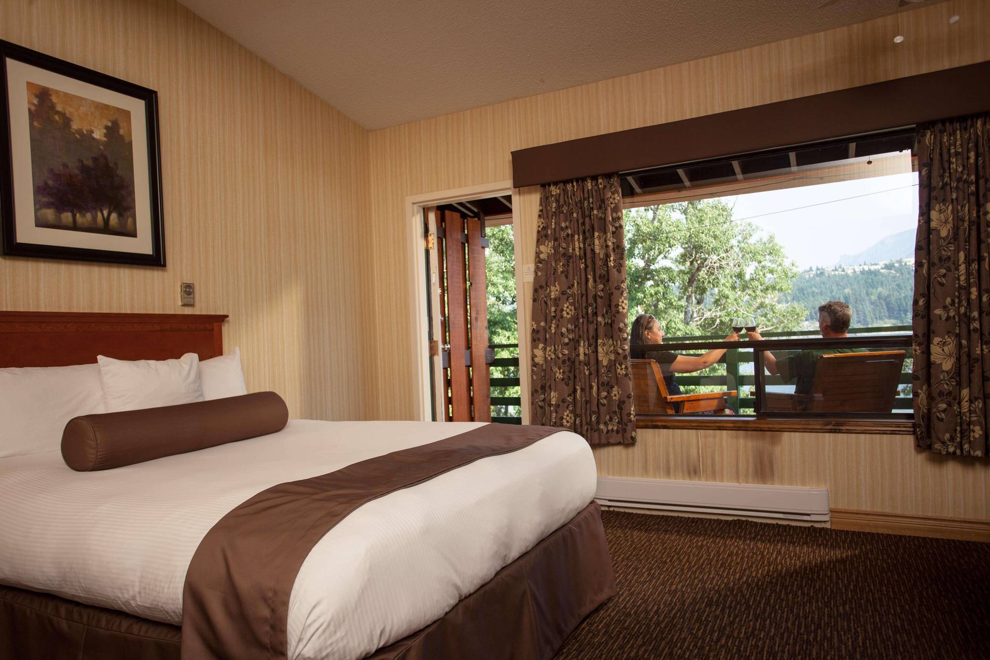Bayshore & Hotel 3*